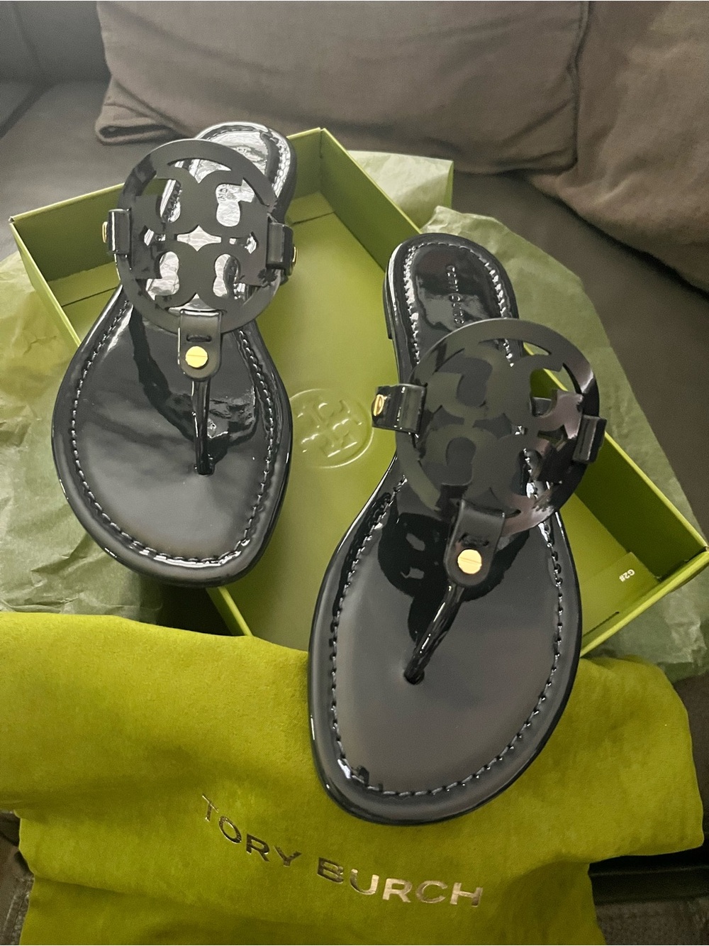 Tory Burch Miller Patent Leather Perfect Navy Thong Sandals - Picture 5 of 8